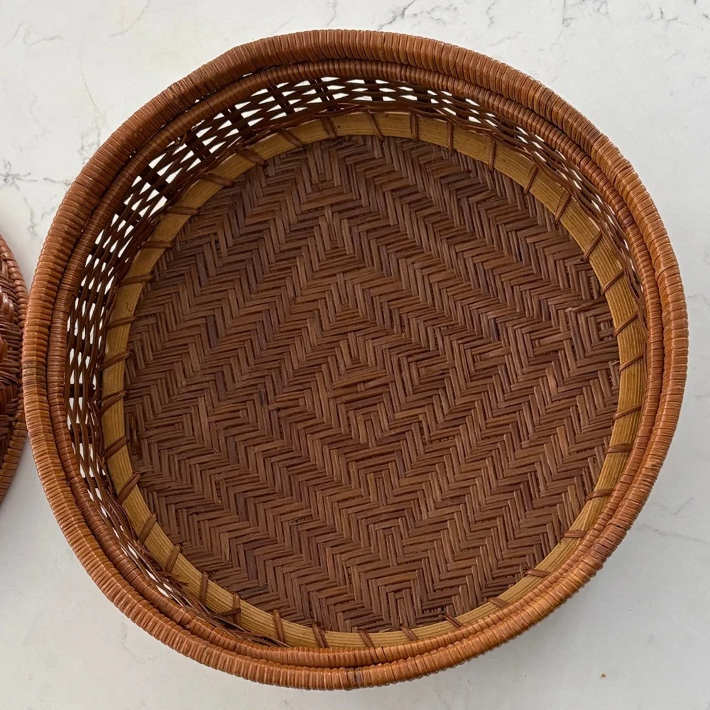 Vintage Mid Century Basket With Lid Woven‎ Wicker Rattan Storage